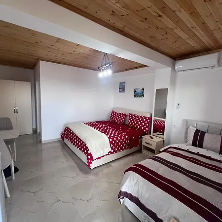 Hotel I Pari Shkoder