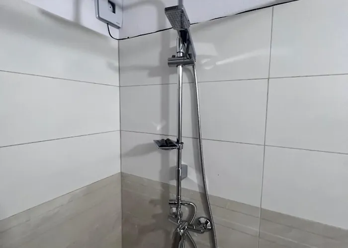 I Pari 호텔 Shkodër